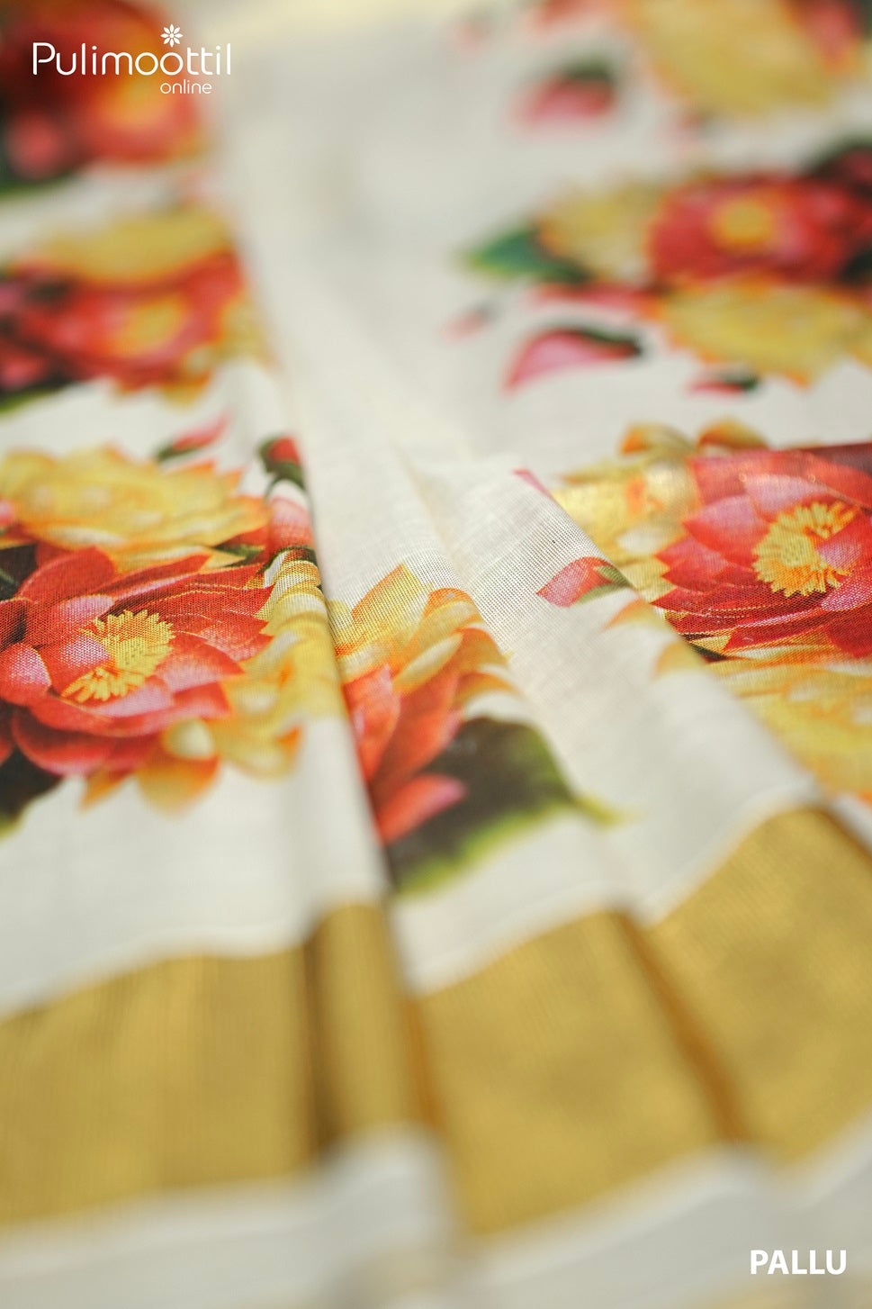 Kerala Golden Tissue Lotus Print Set Saree.