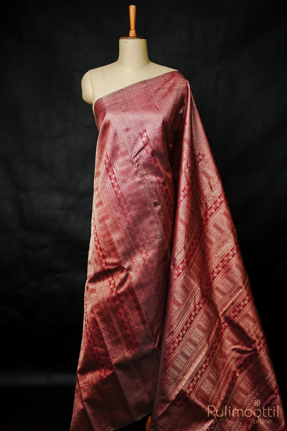 Dark Maroon Colour Kanchipuram Brocade Wedding Saree.