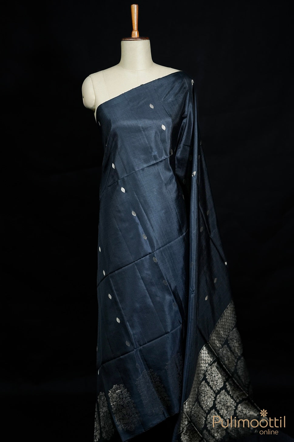 Black Colour Kanchipuram Soft Silk Saree.