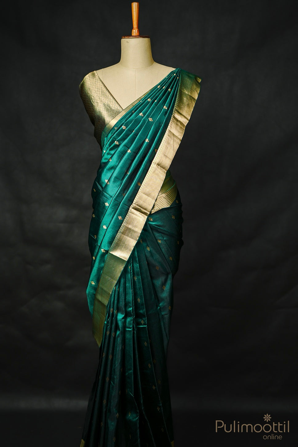 Peacock Green Colour Kanchipuram soft silk Saree.