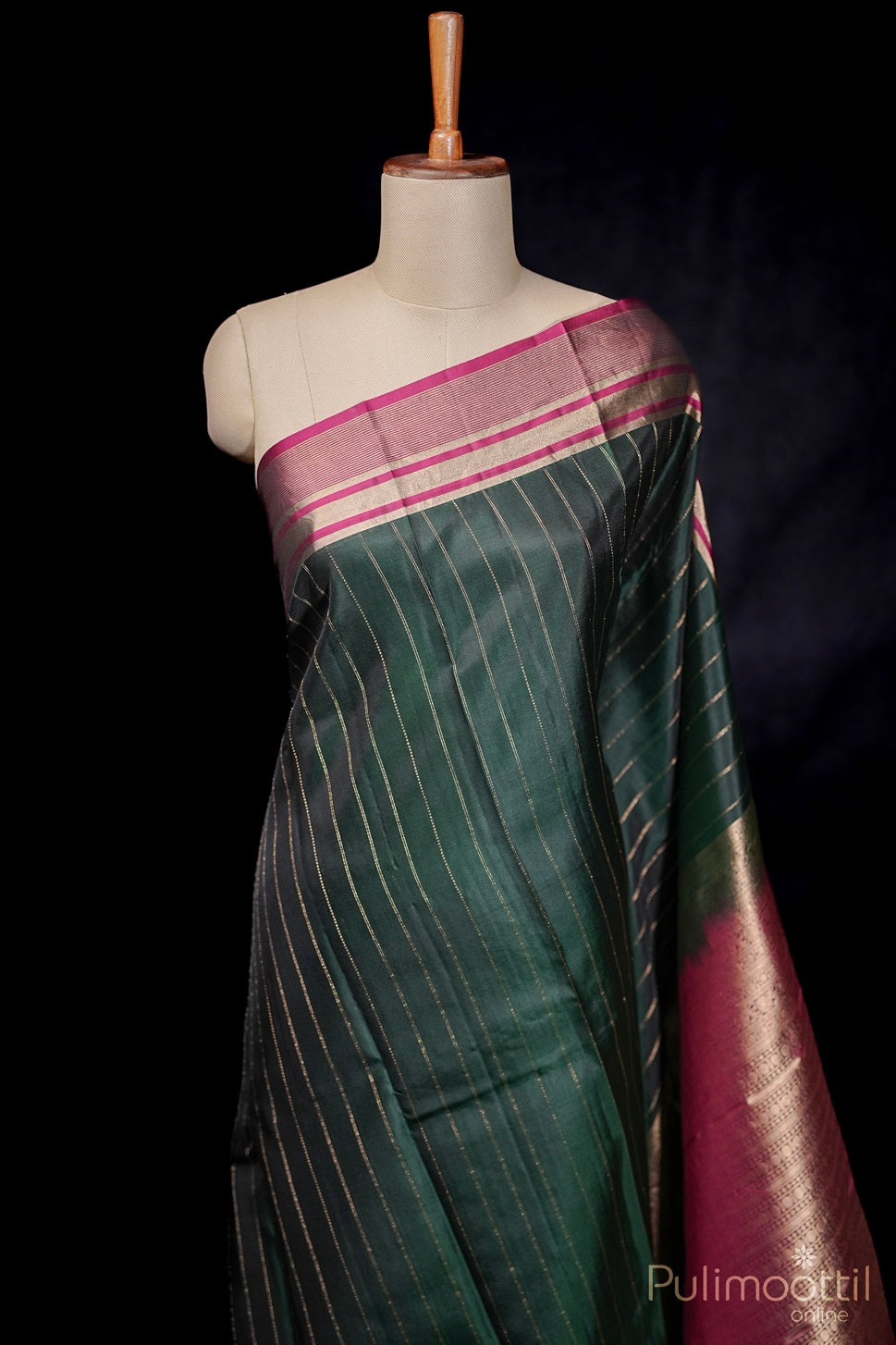 Bottle Green Colour Kanchipuram Soft Silk Saree.