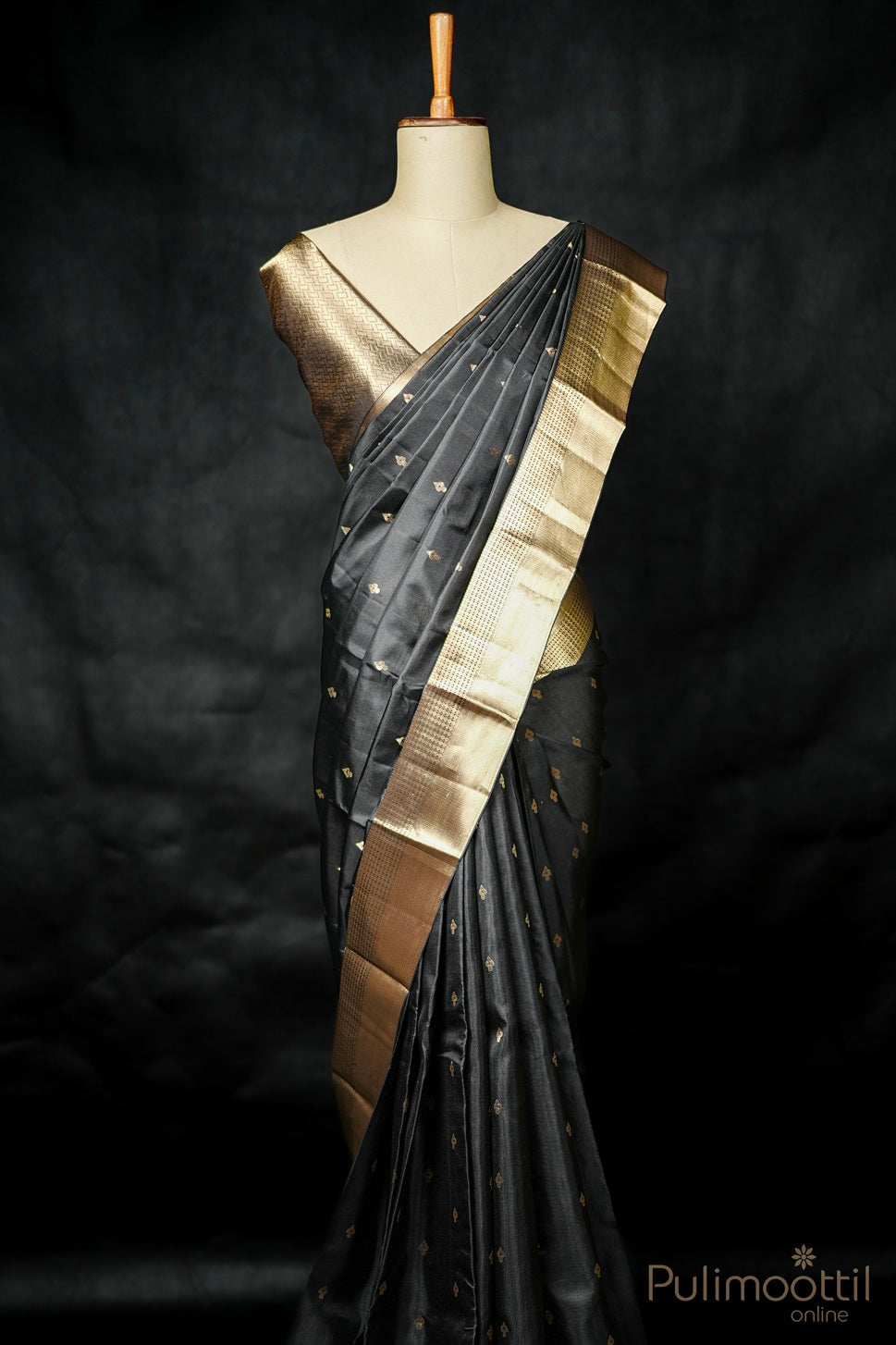 Black Colour Kanchipuram soft silk Saree.