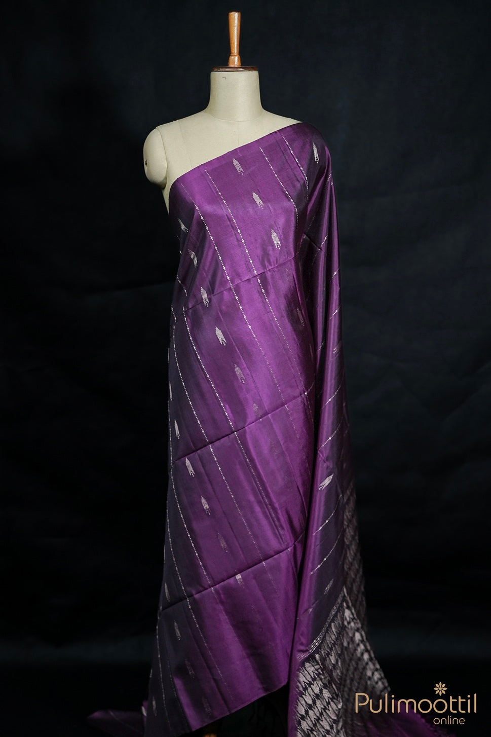 Purple Colour Kanchiipuram Soft Silk Saree.