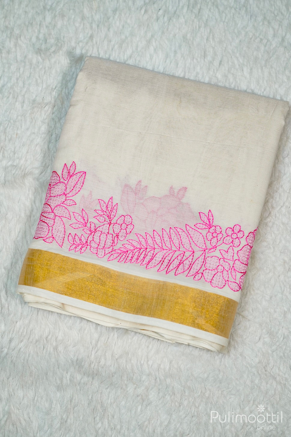 Off White Colour Pure Cotton Floral Thread Work Kerala Set Saree.