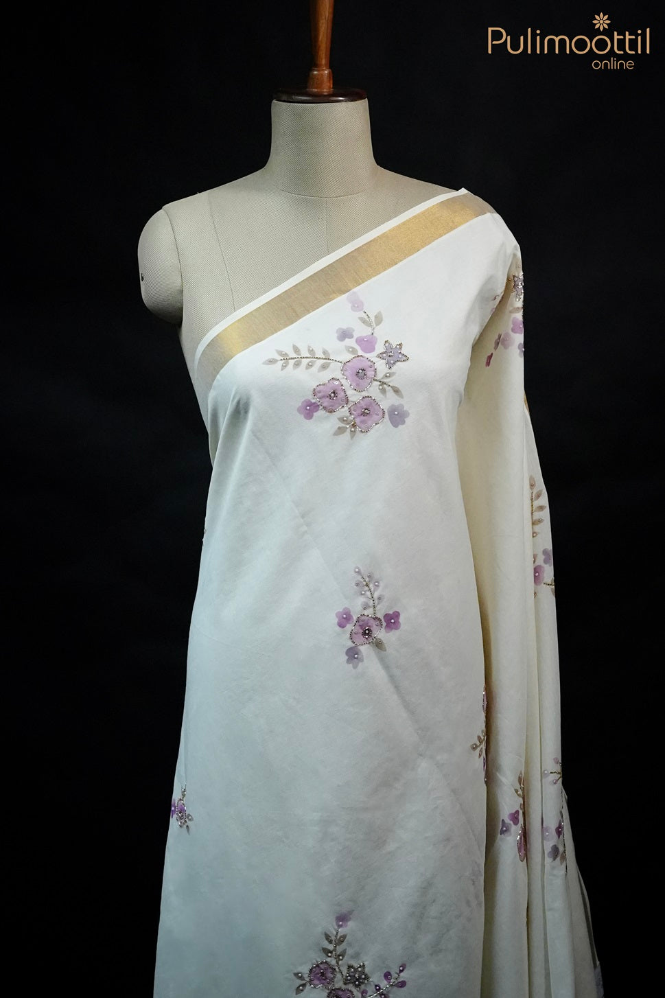 Cream Colour Kerala Traditional Set Saree.