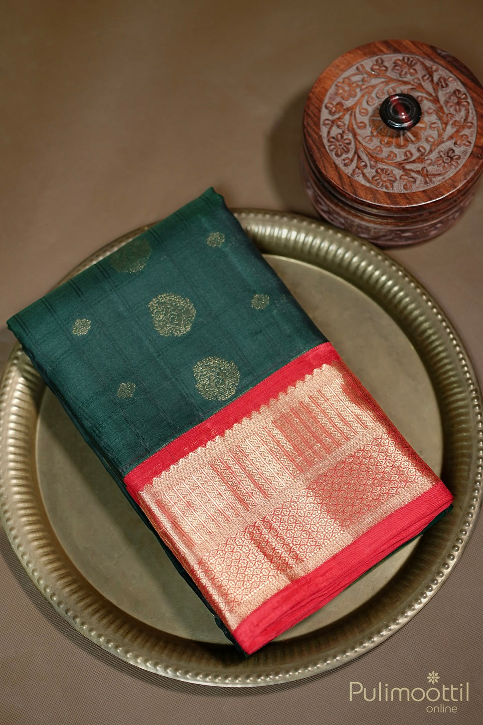 Dark Green Colour Kanchipuram Traditional Saree.