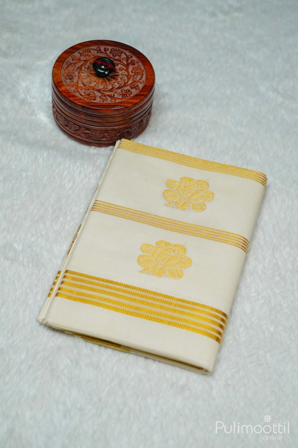 Cream Colour  Cotton Kasavu Set Saree.
