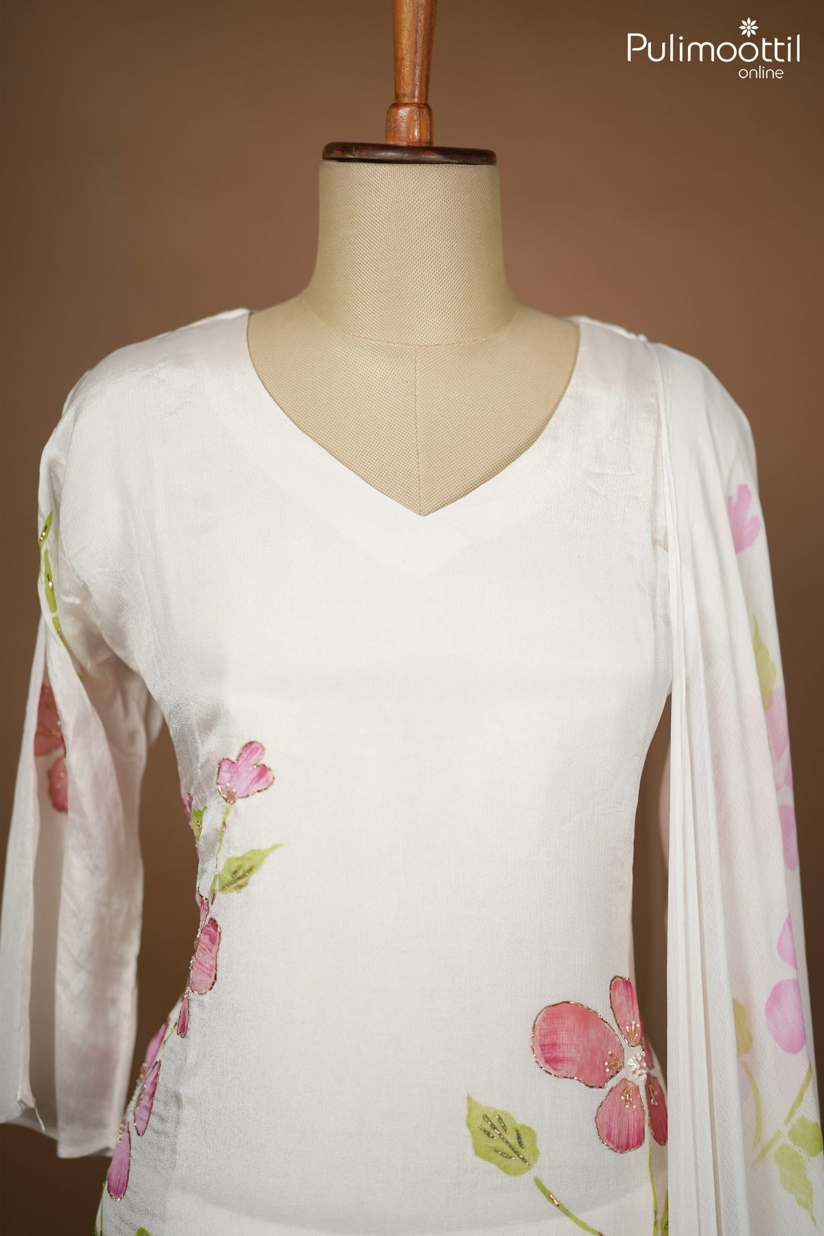Off-White Chiffon Salwar Set.