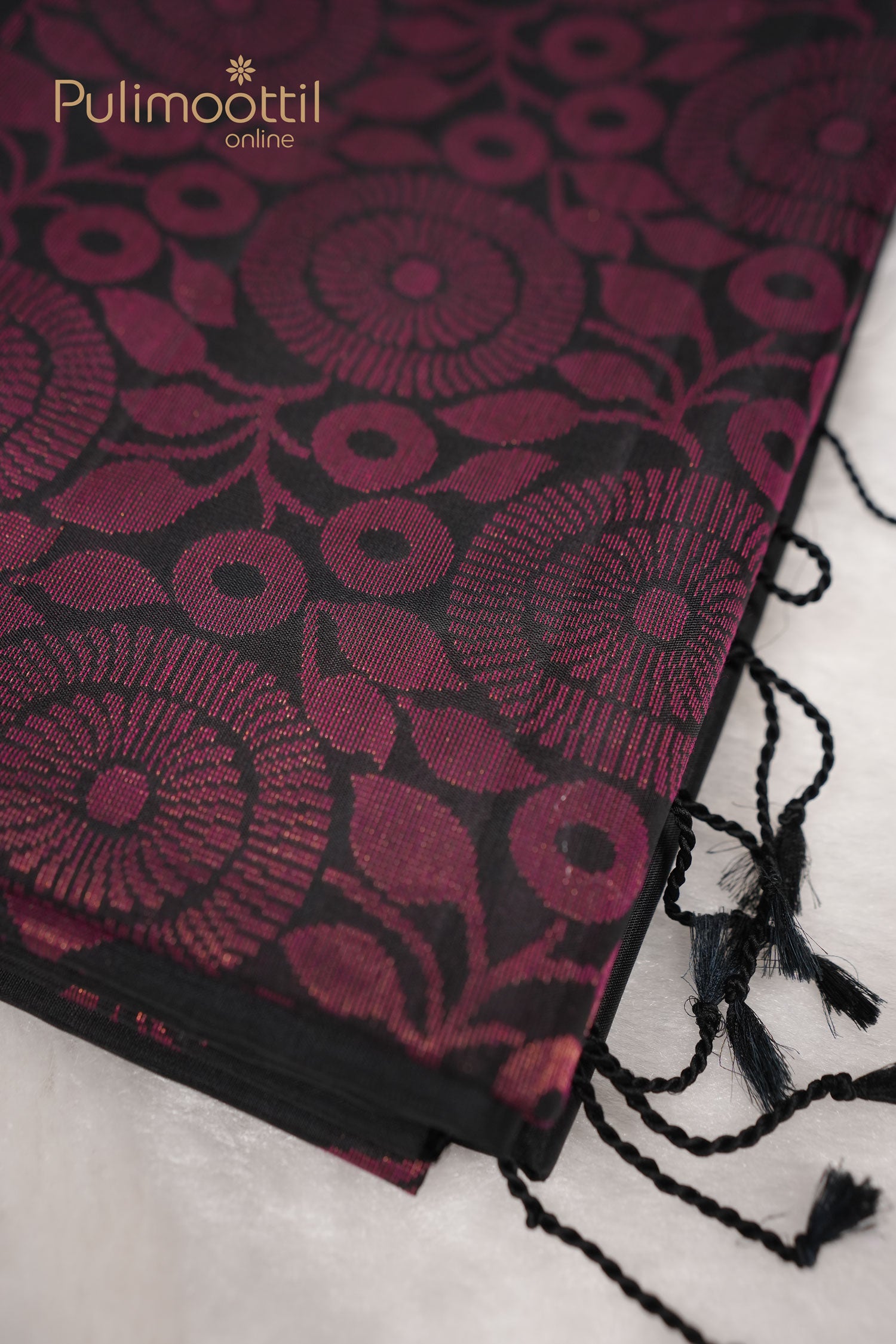Black color Kanchipuram Soft Silk Saree.