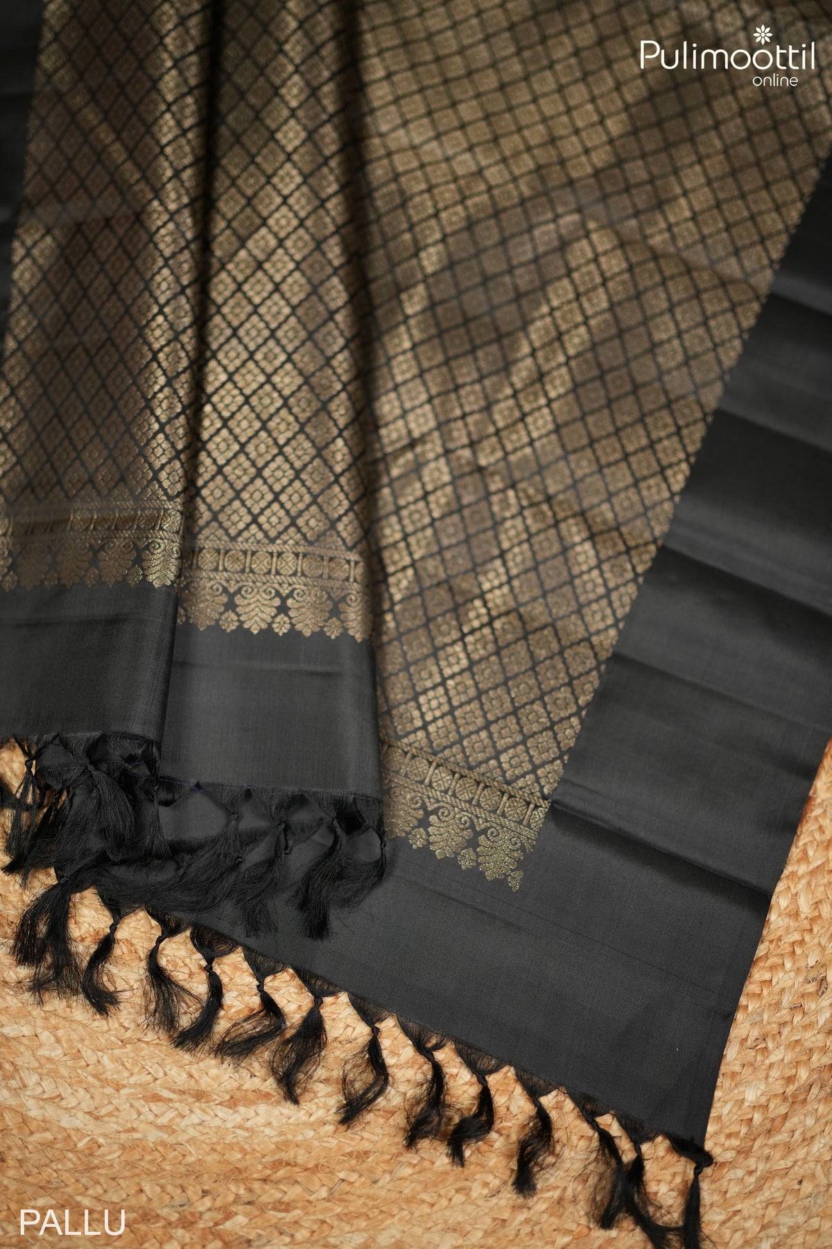 Black Colour Kanchipuram Designer Saree.
