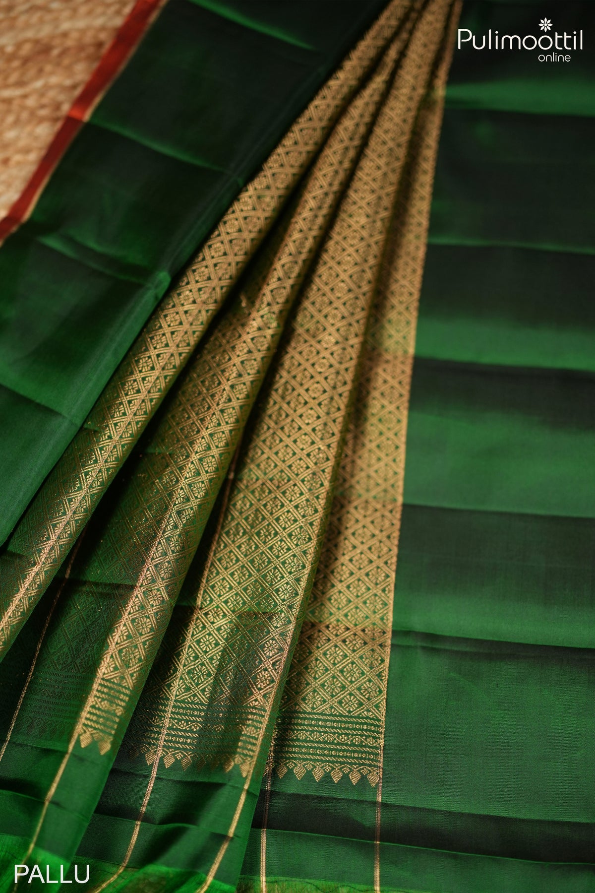Bottle Green Colour Kanchipuram Designer Saree.