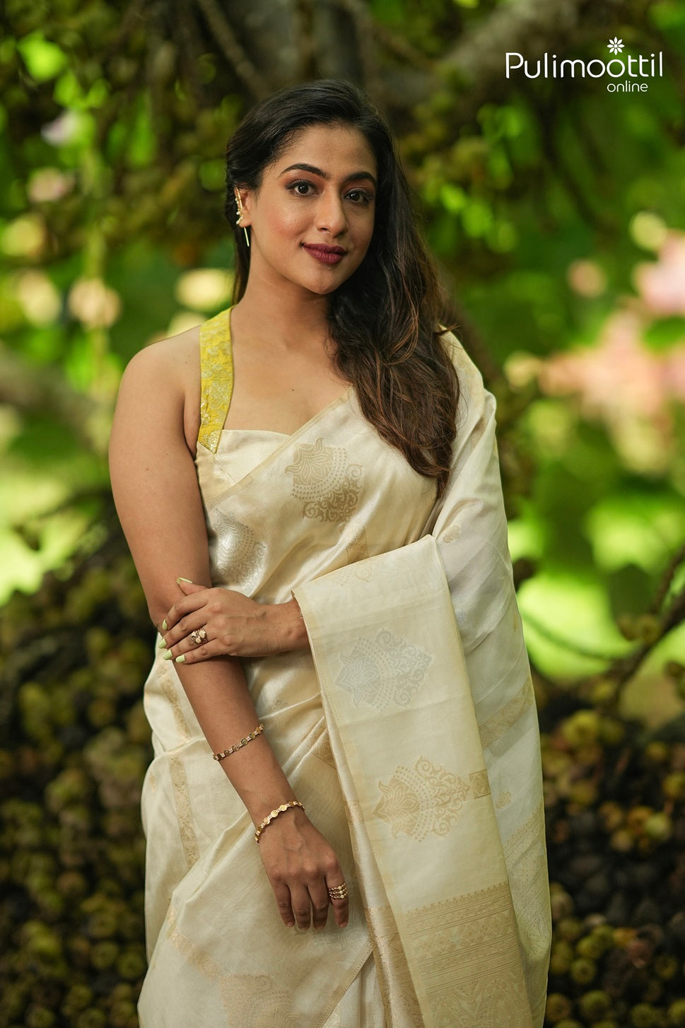 Ivory Colour Oraganza Fancy Saree