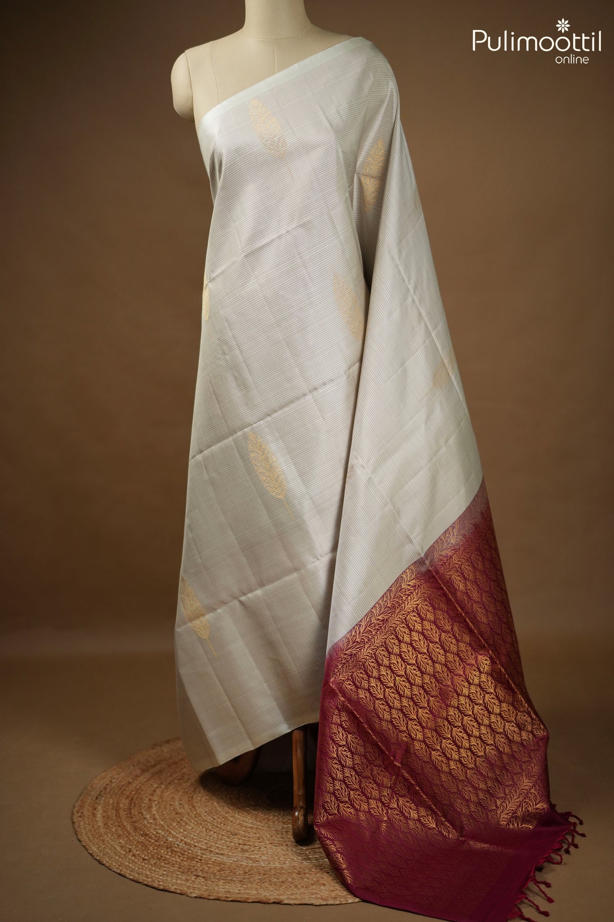 Pearl Grey Colour Kanchipuram Designer Saree.