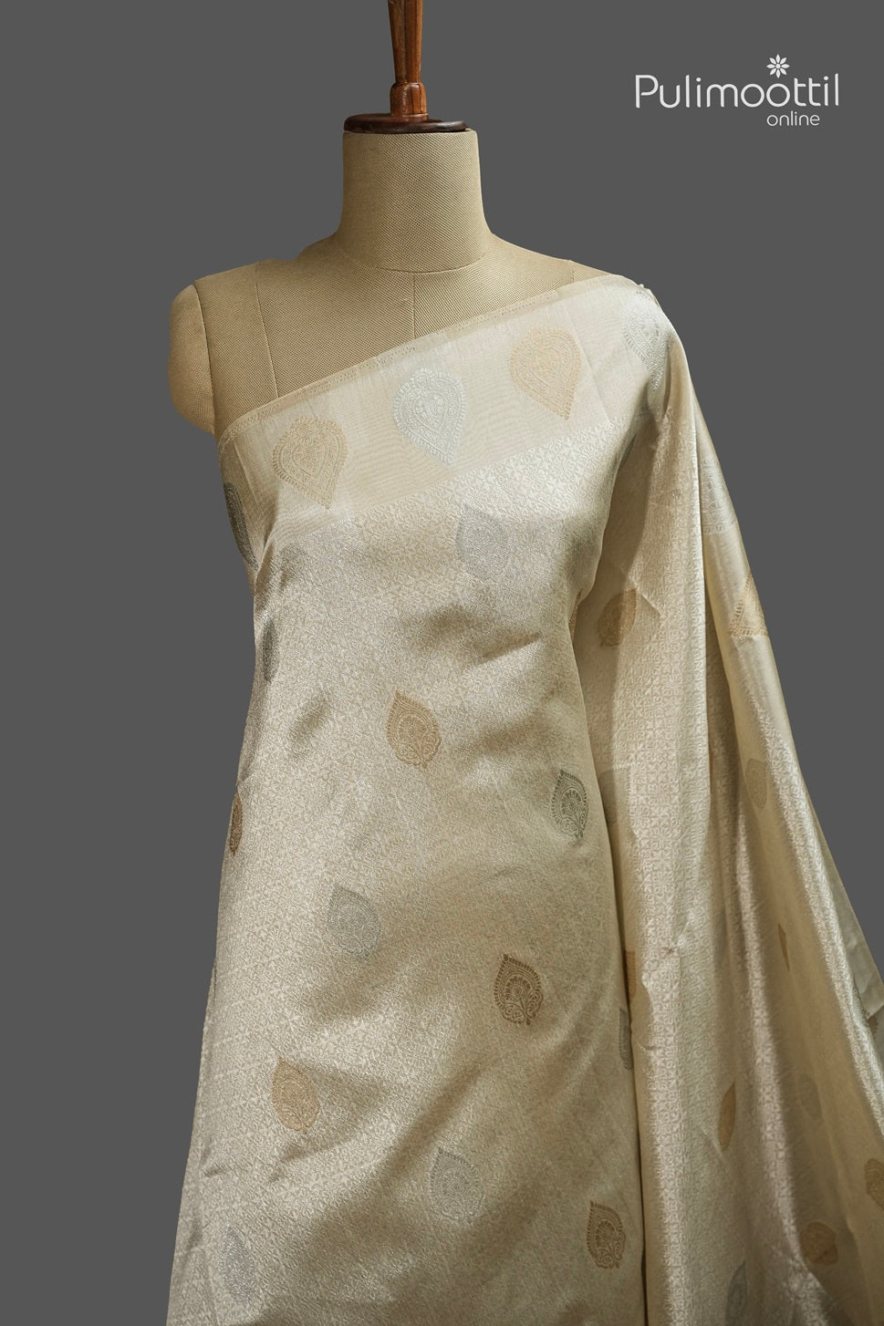 Off White Colour Semi Organza Traditional Saree