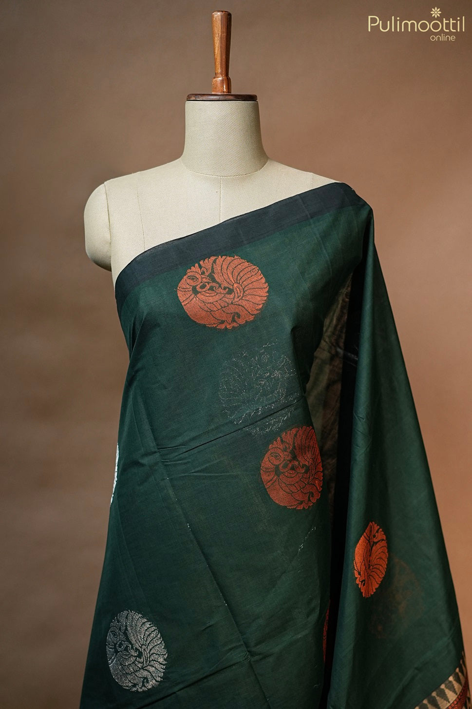Bottle Green Colour Handloom Cotton Saree
