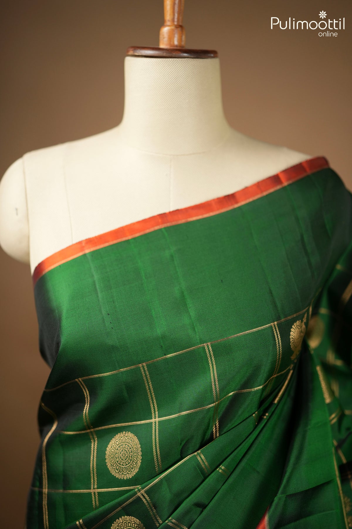 Bottle Green Colour Kanchipuram Designer Saree.
