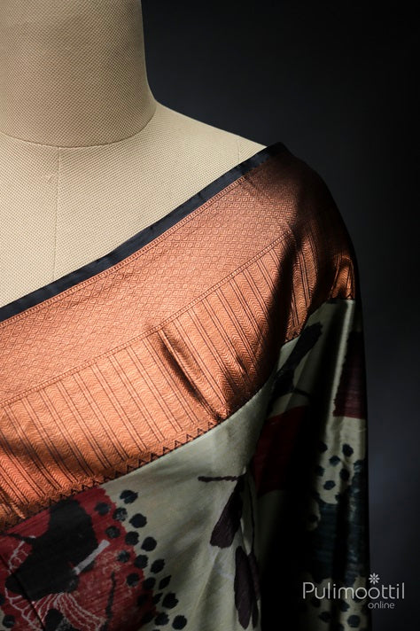 Tea Green Colour Pure Kanchipuram Soft Silk Saree.
