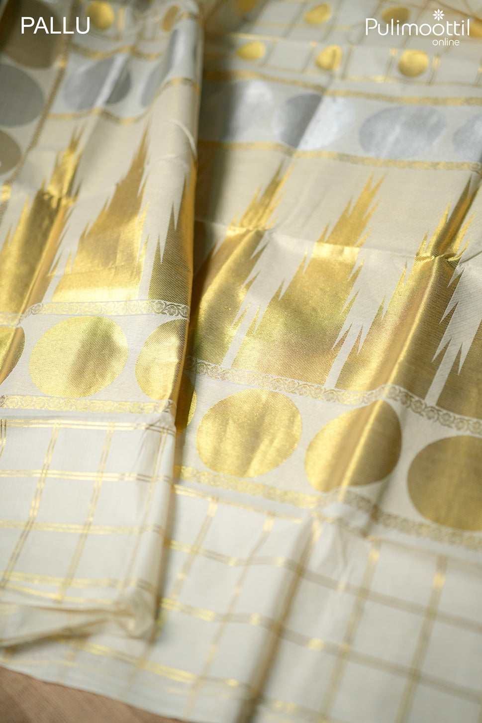 Off white color Kerala traditional golden set saree)