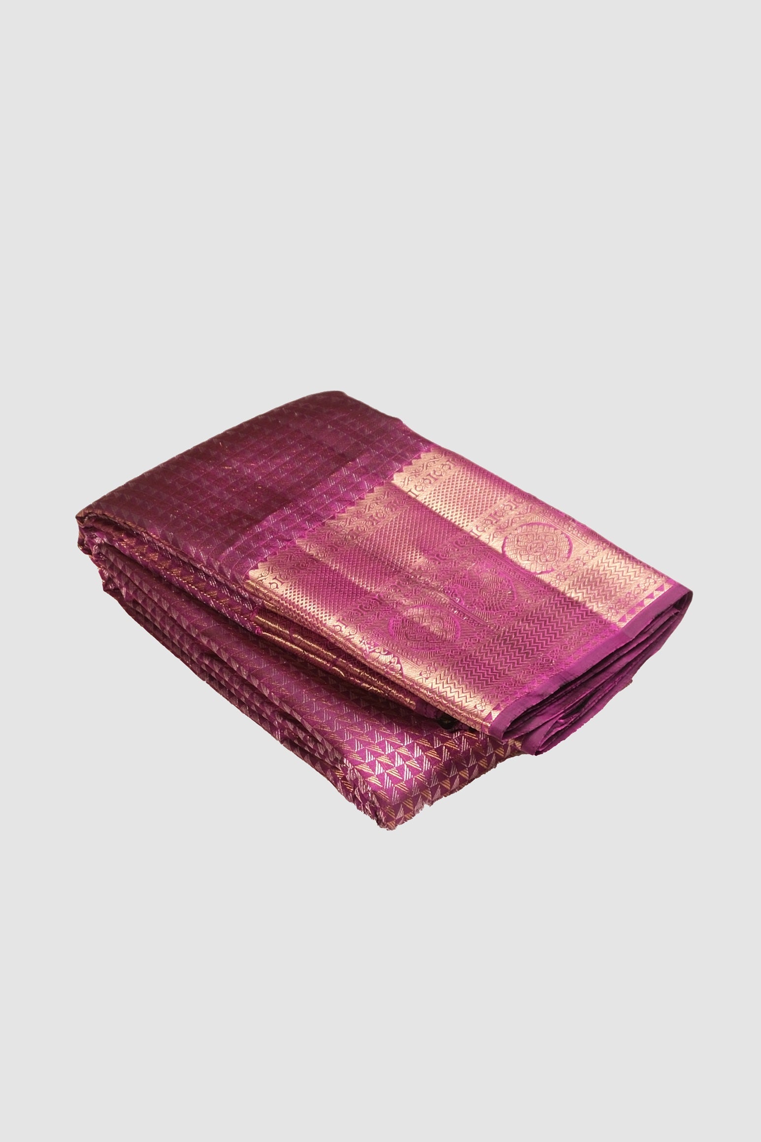 Magenta color Kanchipuram silk saree .