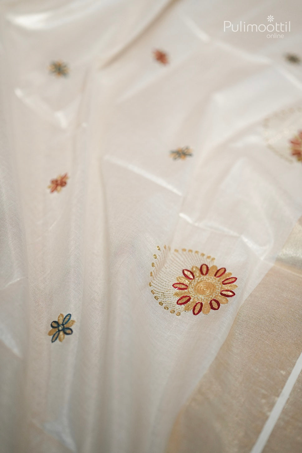 Kerala Traditional Light Golden Tissue Set Saree