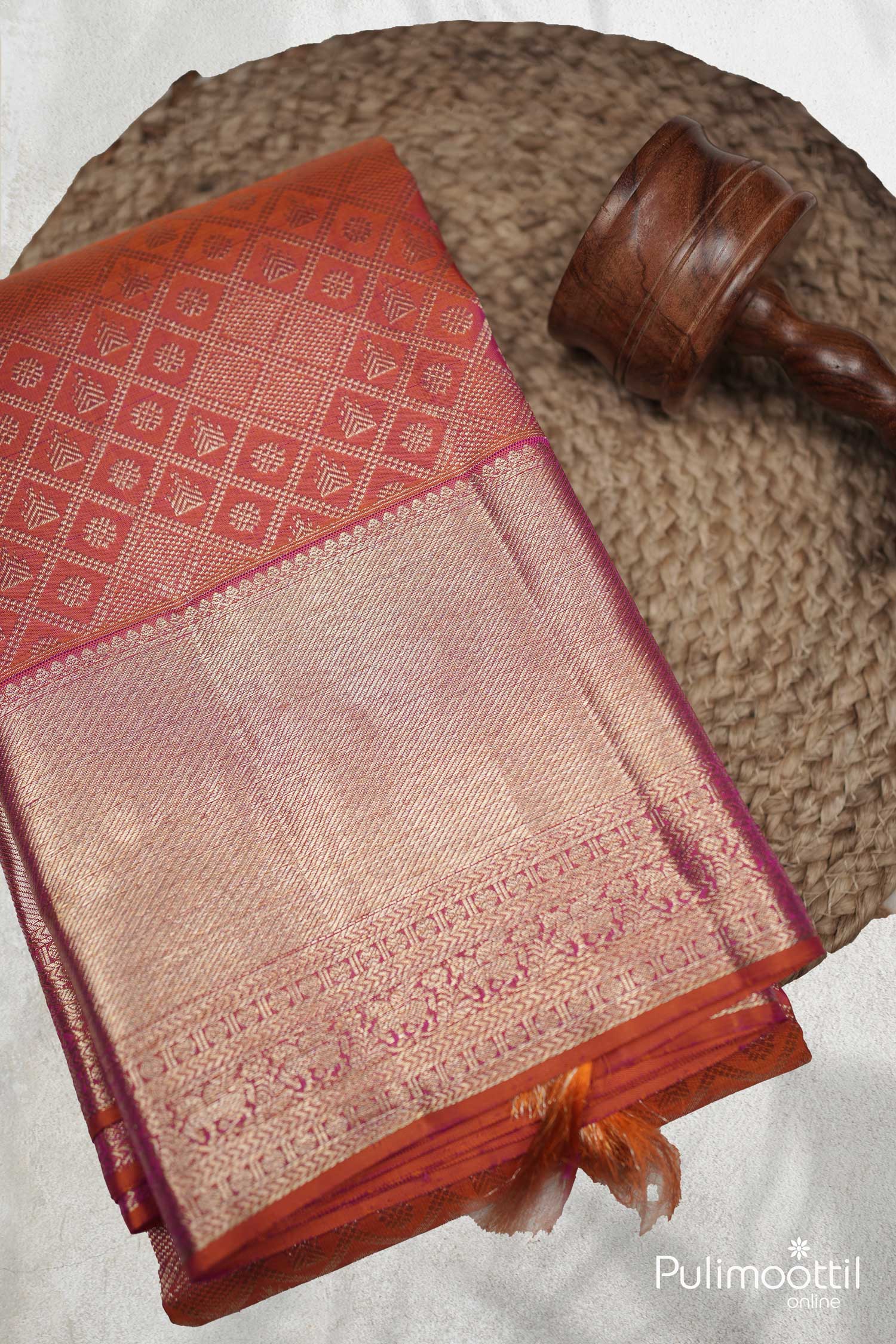 Orange With Pink Two Tone Kanchipuram Saree.