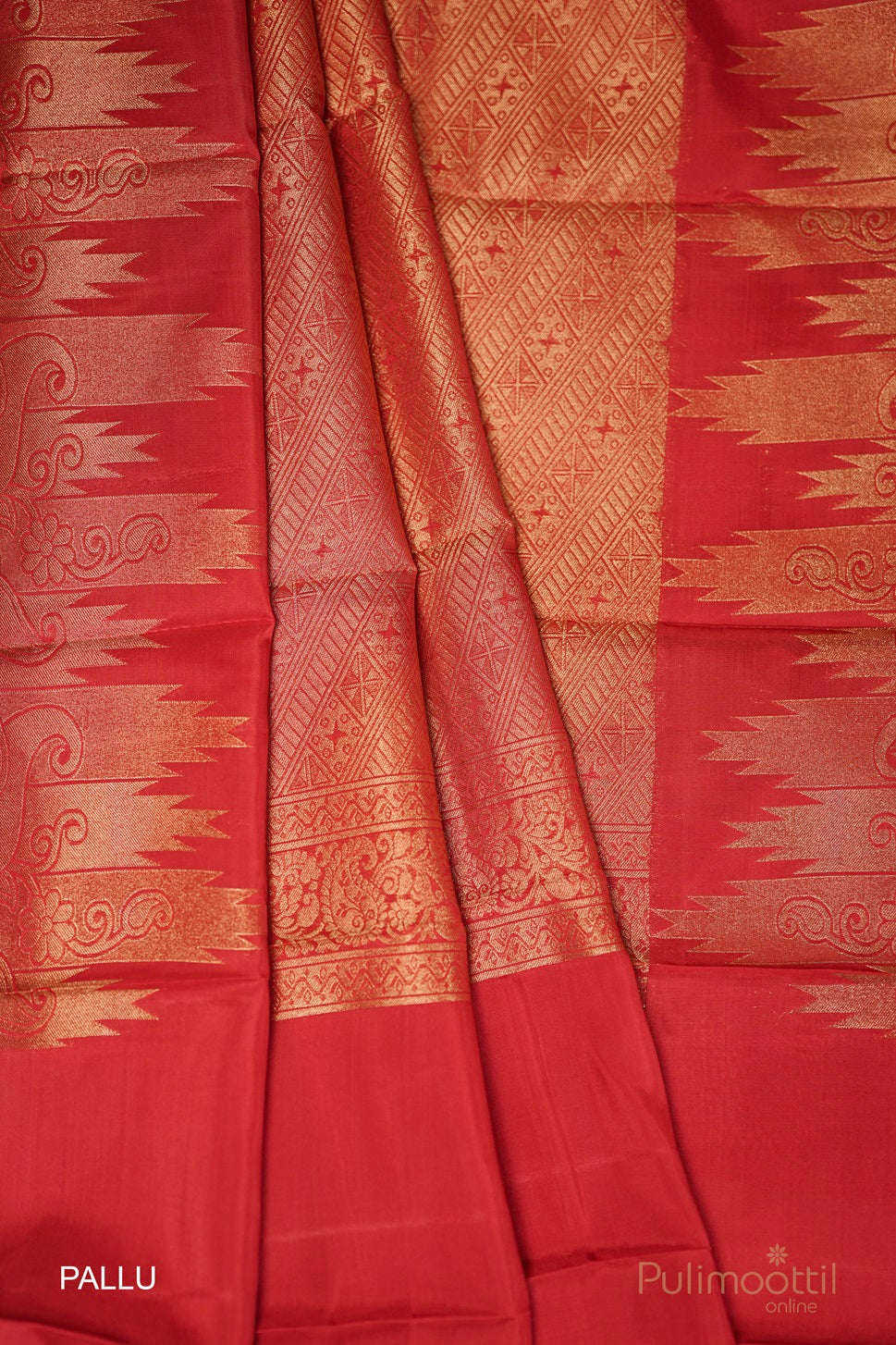 Red Colour Traditional Kanchipuram Saree