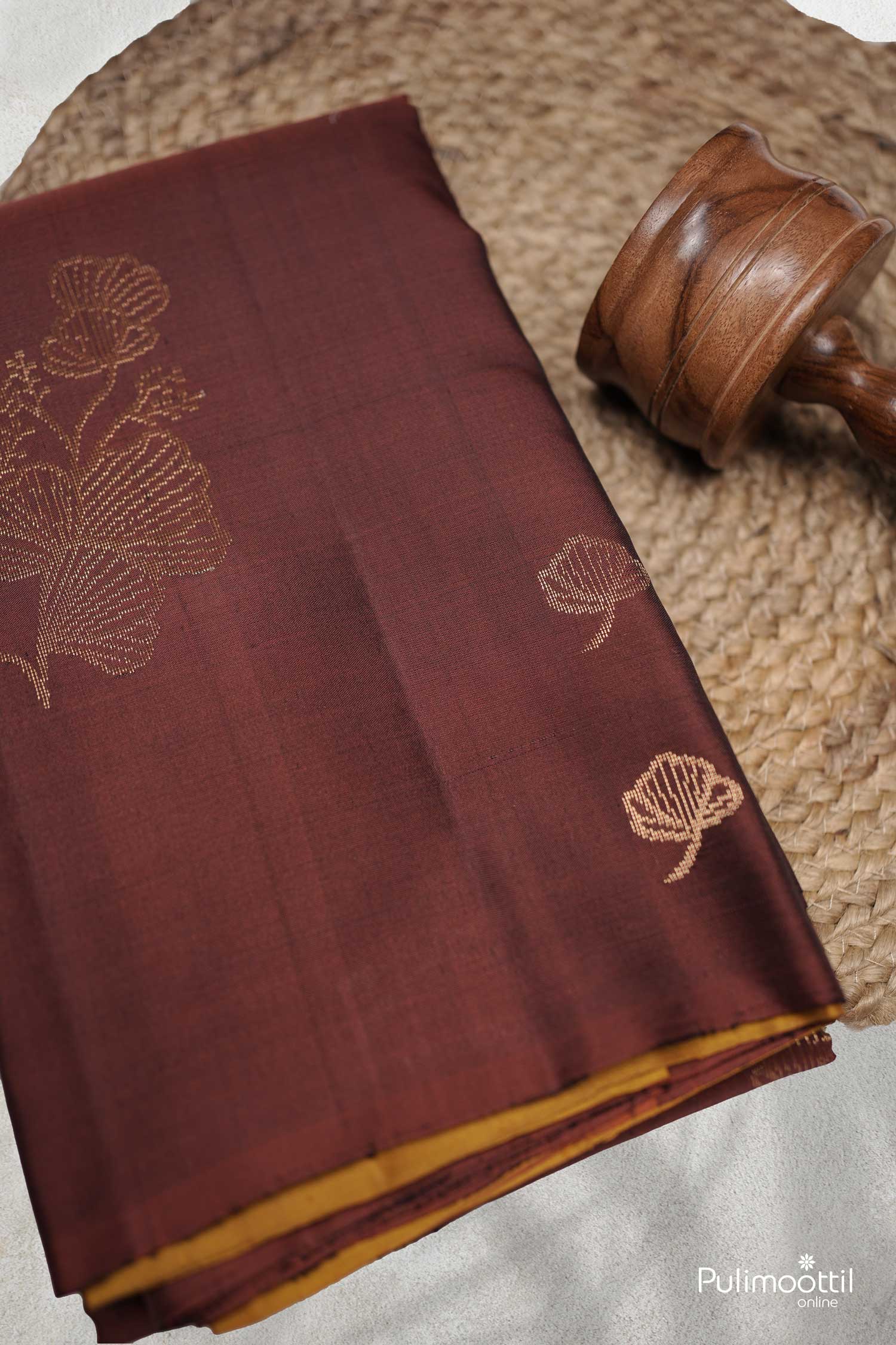Maroon Color BorderLess Kanchipuram Saree.