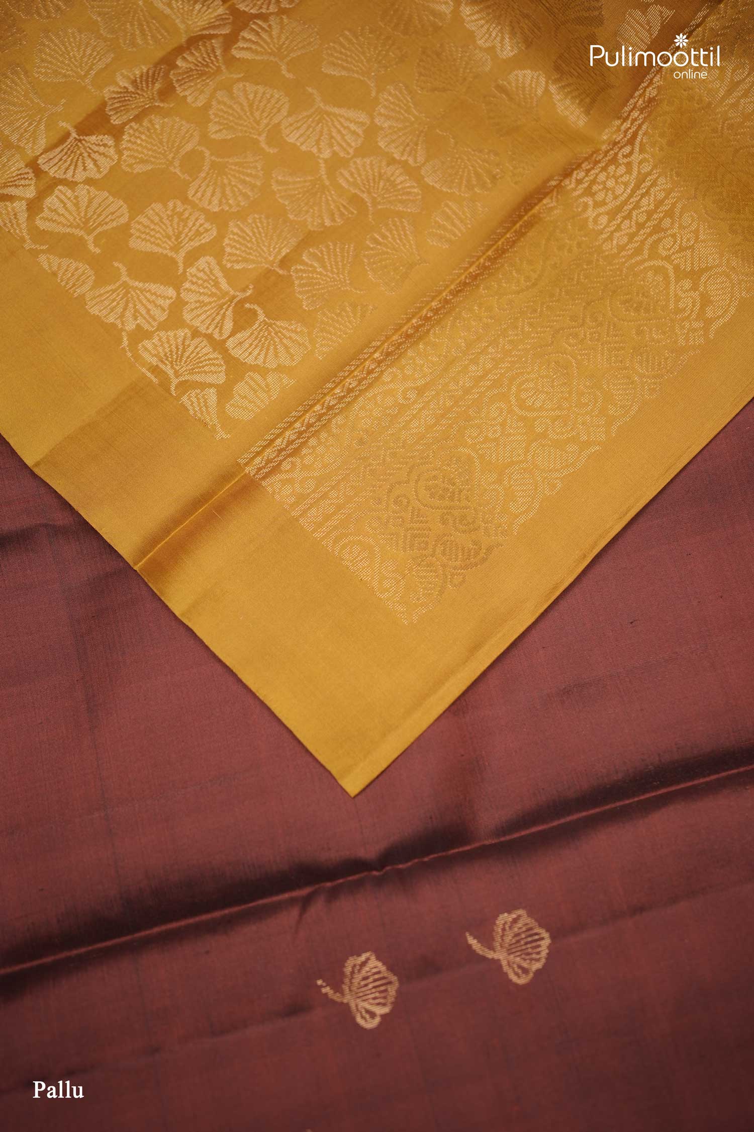 Maroon Color BorderLess Kanchipuram Saree.