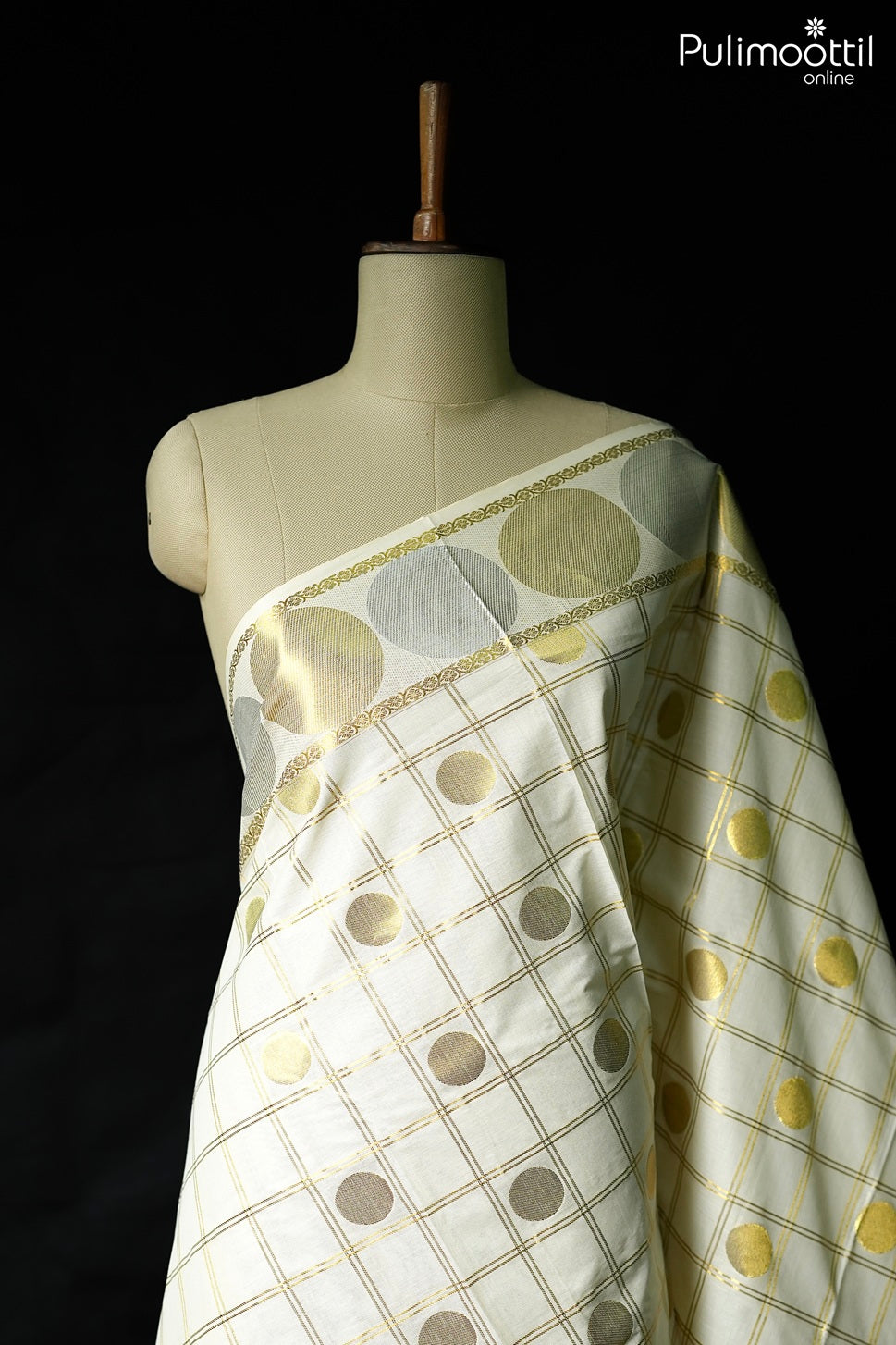 Off white color Kerala traditional golden set saree)