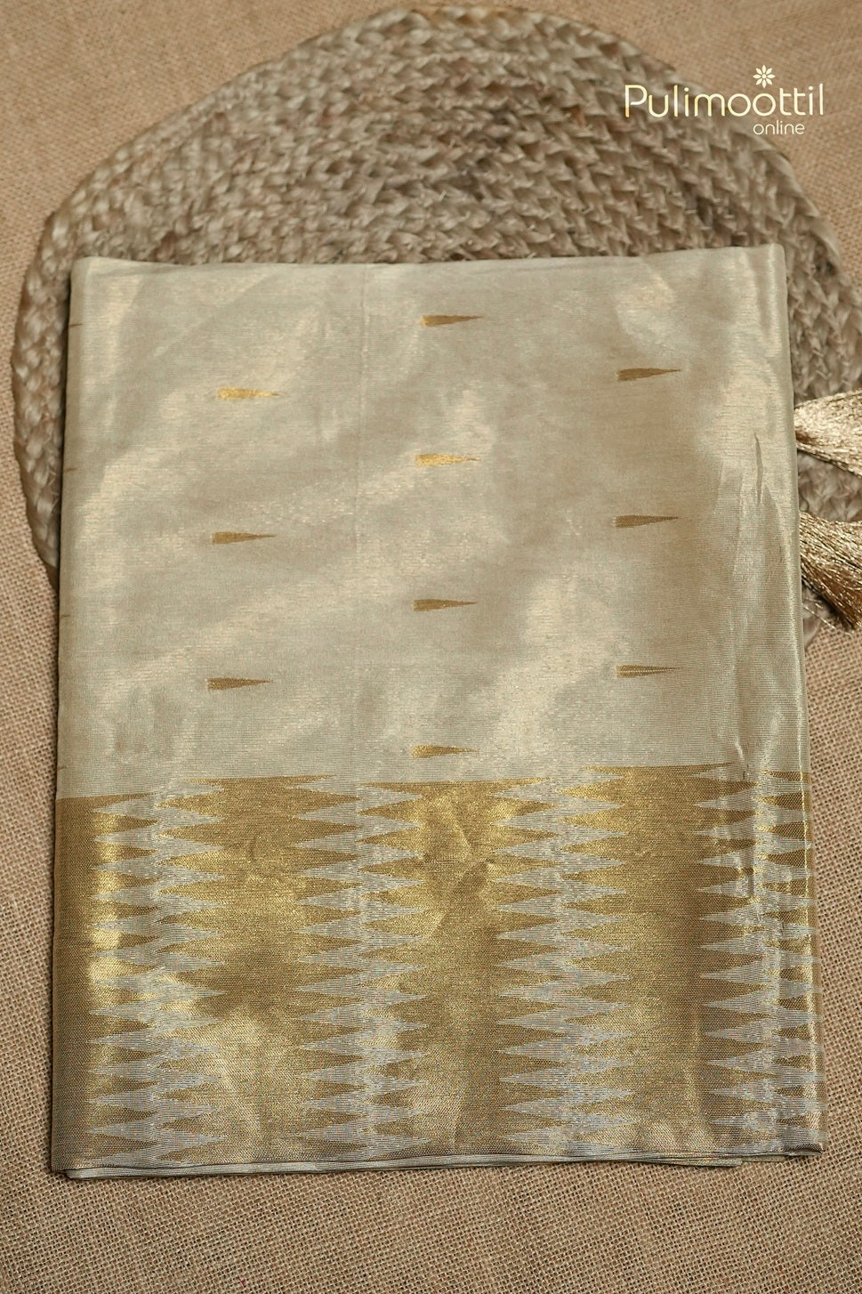 Offwhite Colour Traditional Saree