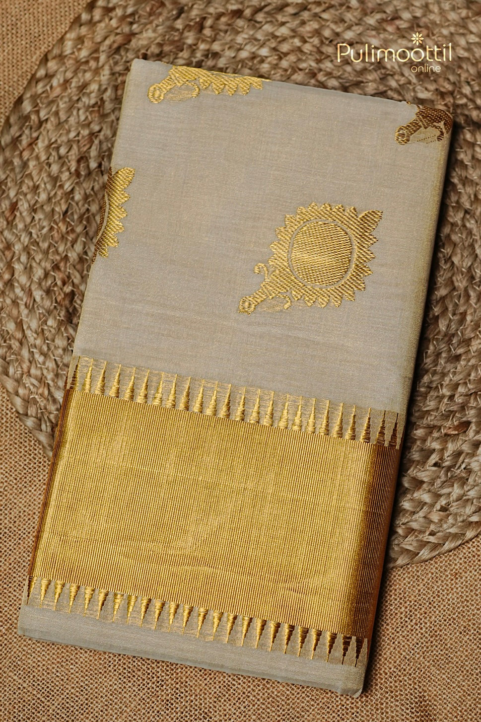 Kerala Traditional Golden Tissue Handloom Set Saree