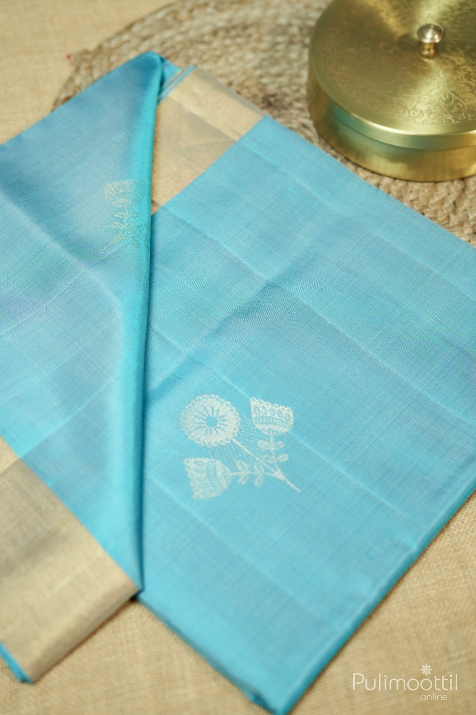 Deep Sky Blue Colour Kanchipuram Soft Silk Saree.
