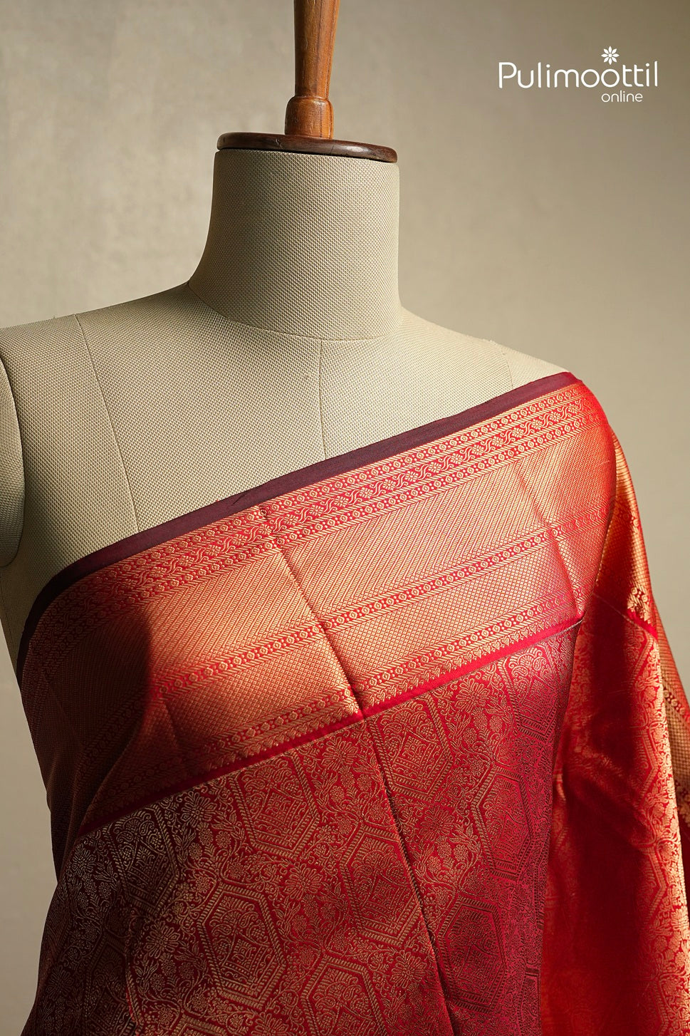 Chilli Red Colour Kanchipuram Brocade Wedding Saree