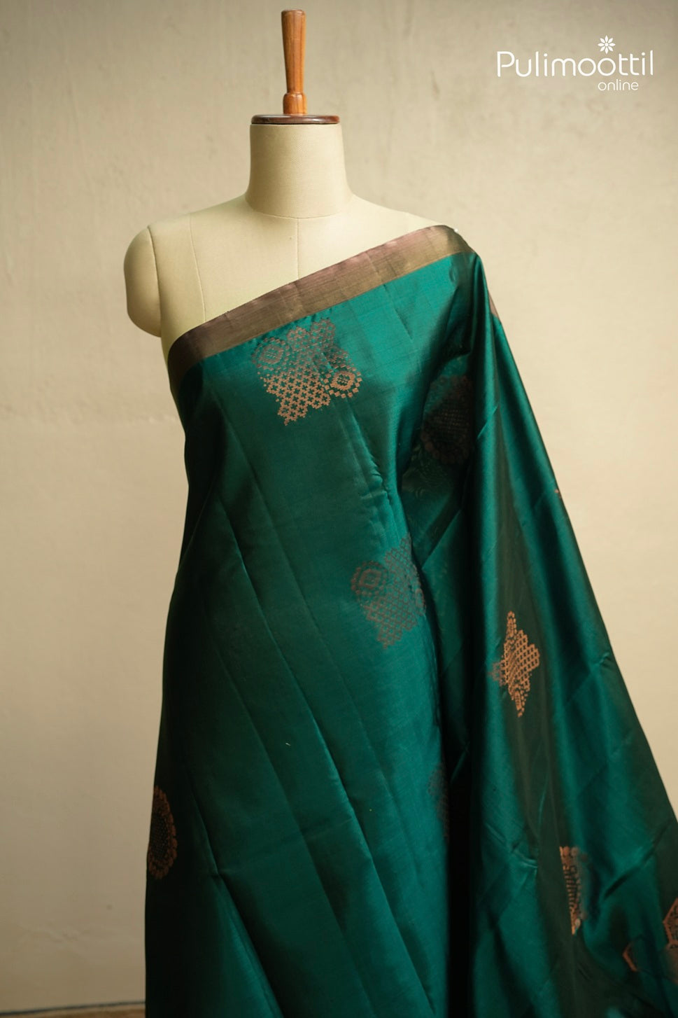 Dark Peacock Green Colour Kanchipuram Soft Silk Saree
