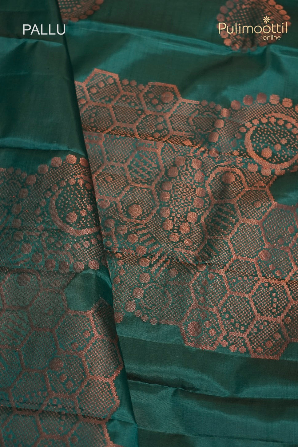 Dark Peacock Green Colour Kanchipuram Soft Silk Saree