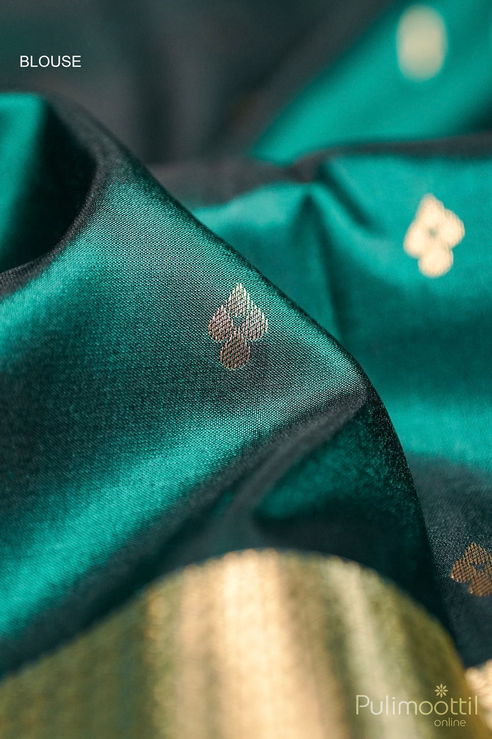 Peacock Green Colour Kanchipuram Saree.