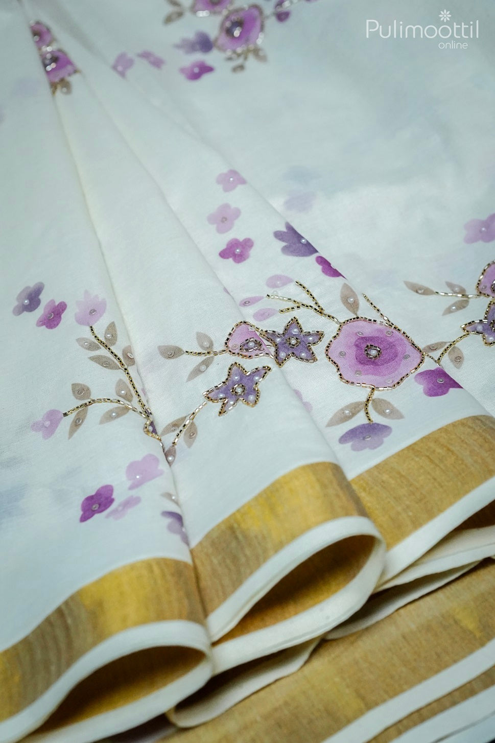 Cream Colour Kerala Traditional Set Saree.