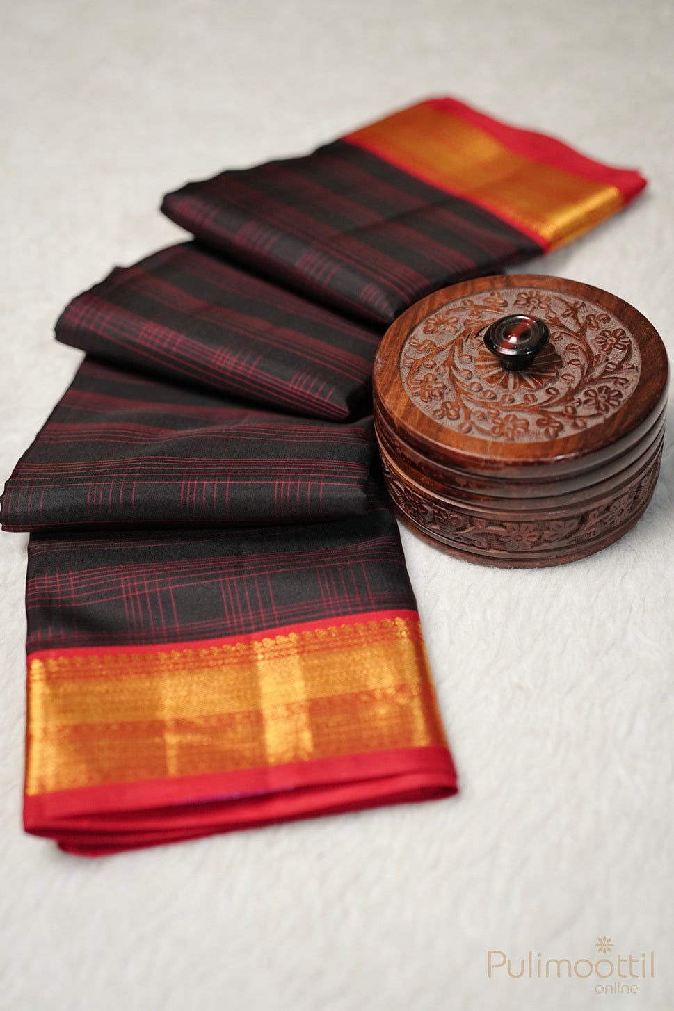 Black Colour Kanchipuram soft silk Saree.