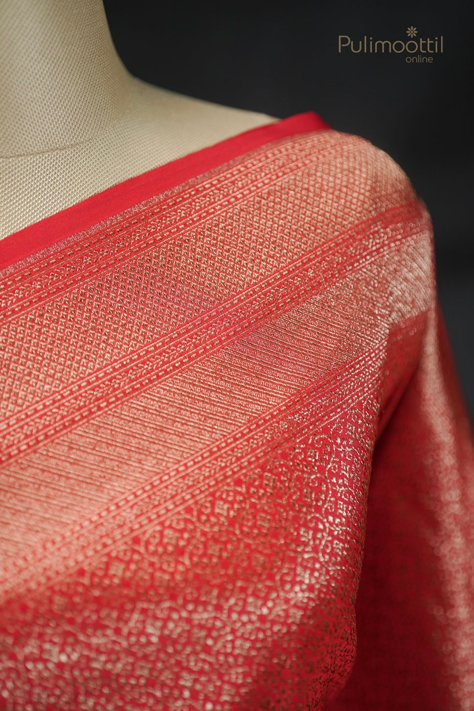 Red Colour Kattan Silk Saree.