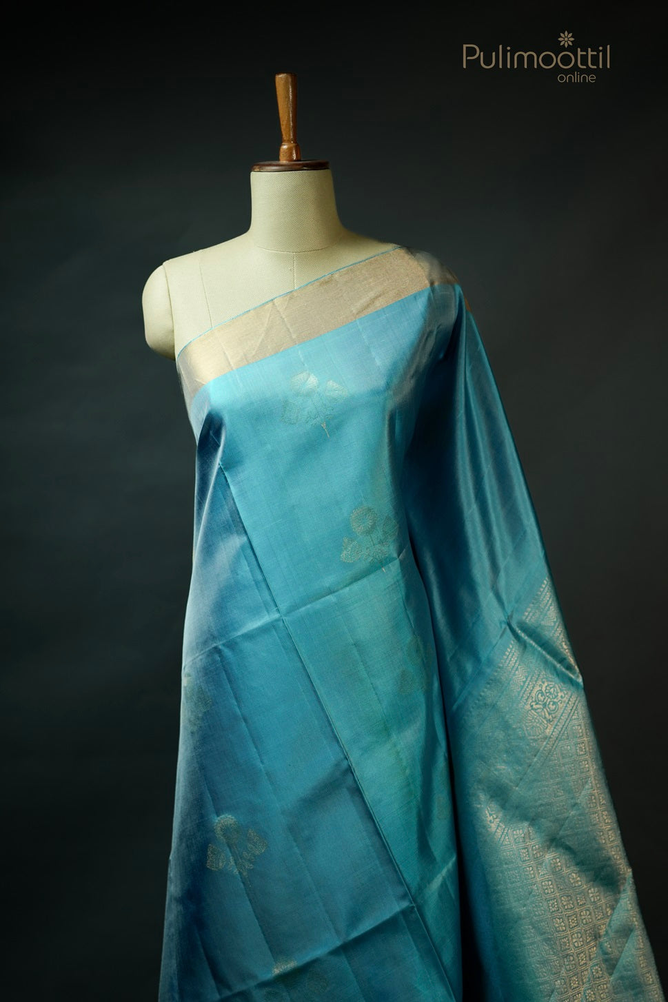 Deep Sky Blue Colour Kanchipuram Soft Silk Saree.