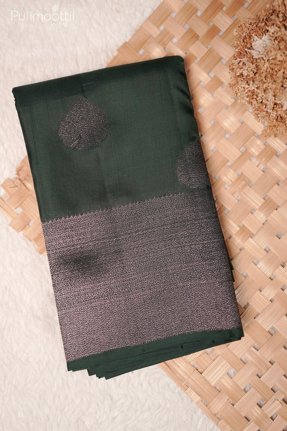 Bottle Green Colour Kanchipuram Antique Designer Saree