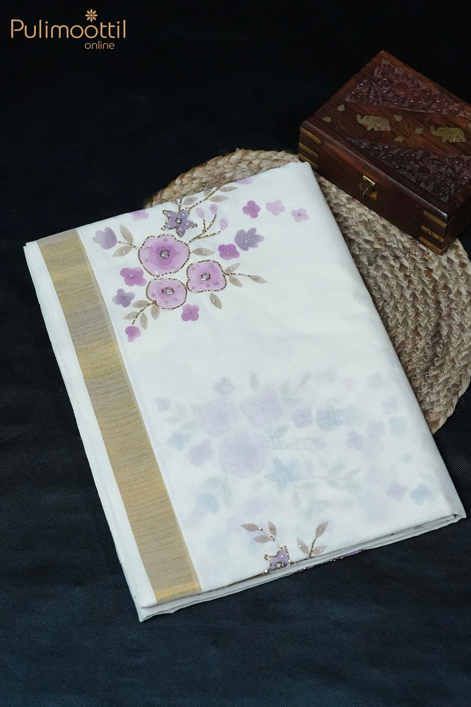 Cream Colour Kerala Traditional Set Saree.