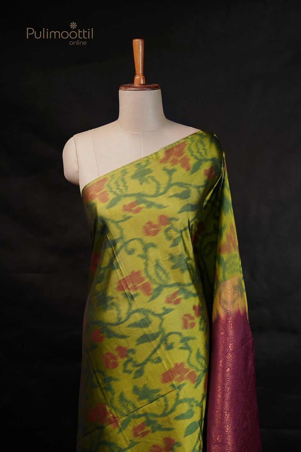 Venom Green Ekath Print Saree with Floral Design and Maroon Pallu, No Border"
