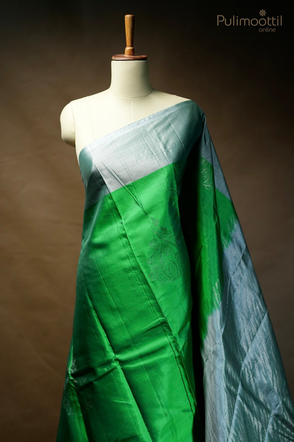 Green-colored Kanchipuram soft silk saree