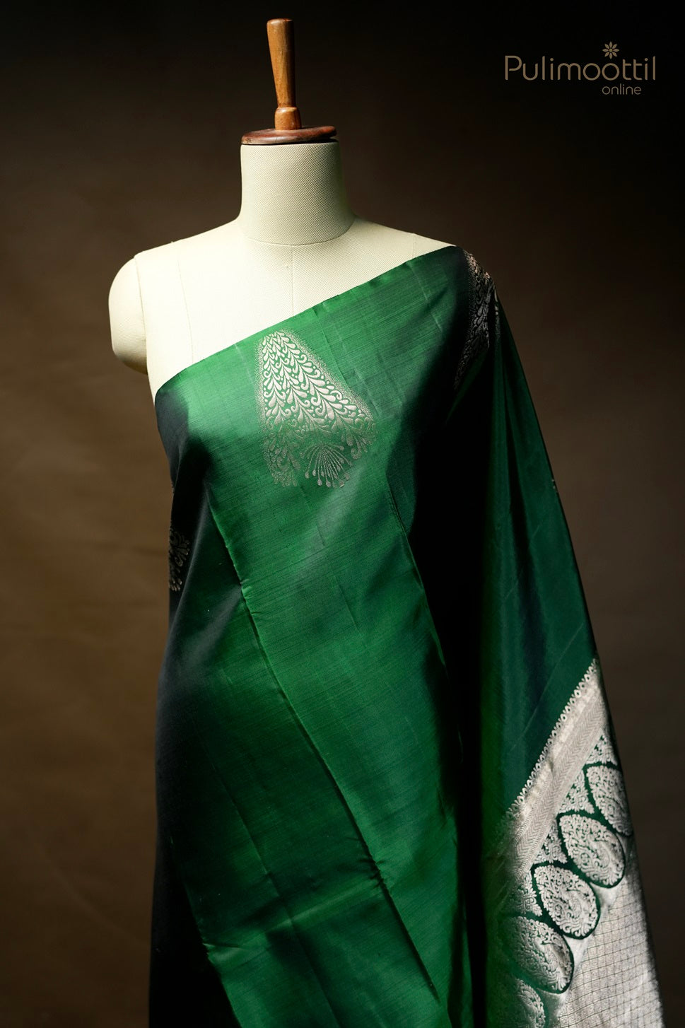 Bottle green-colored Kanchipuram soft silk saree