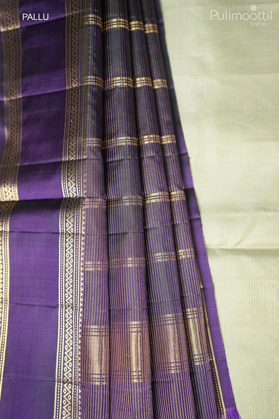 Greyish Olive Green Colour Kanchipuram Soft Silk Saree.