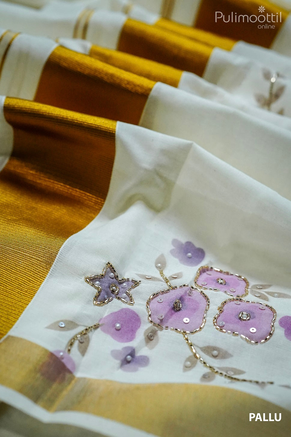 Cream Colour Kerala Traditional Set Saree.