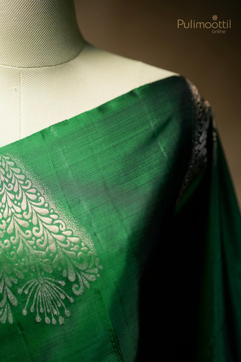 Bottle green-colored Kanchipuram soft silk saree