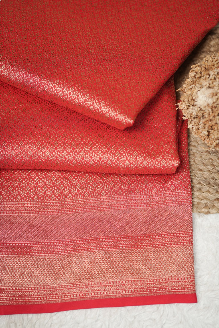 Red Colour Kattan Silk Saree.