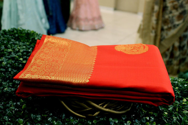 Ruby Red Colour Kanchipuram Traditional Silk Saree.